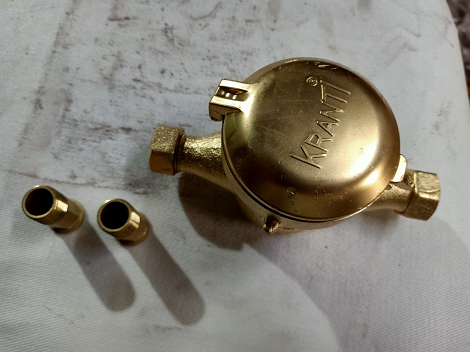 WATER METER 1/2" BRASS SCREWED END - mjvaluemart