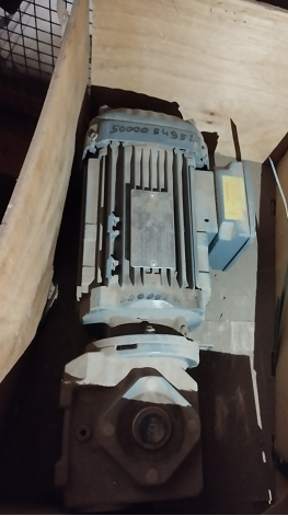 MOTOR GEARD;0.75kW ,O/P:212RPM,M:SA37DRN80M4, - mjvaluemart